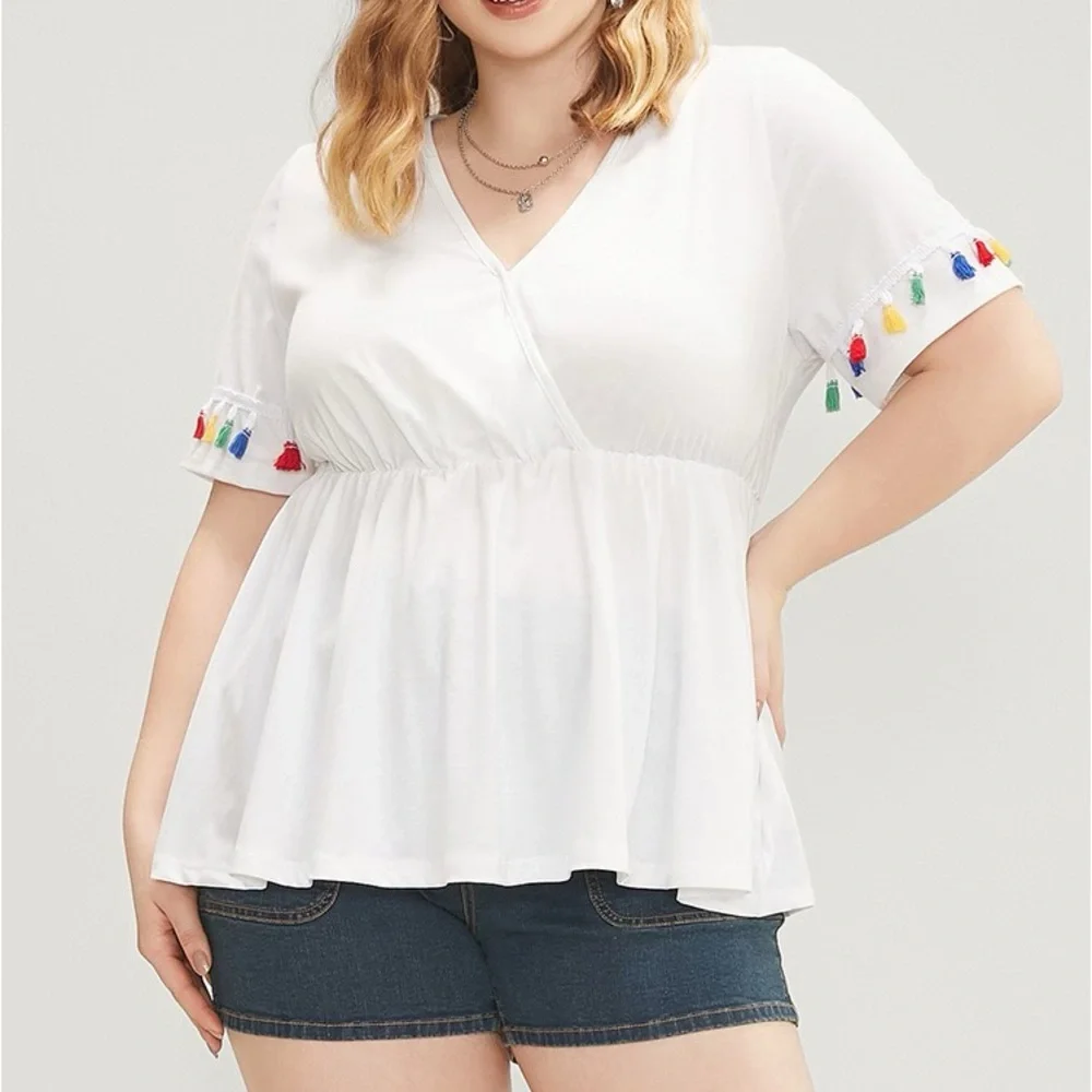 BloomChic White Tassel Detail Surplice Top Plus Size 22/24 3X - Picture 1 of 7
